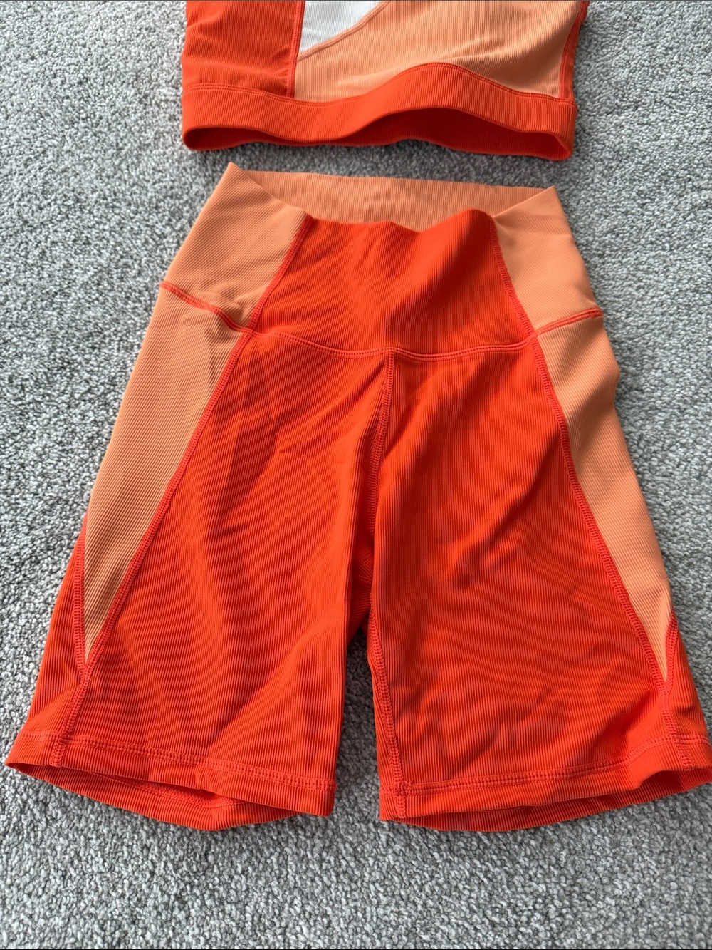 WILO Workout Set - Orange & White - Size XS - Picture 2 of 8